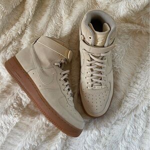 Nike Suede High Top Air Force 1